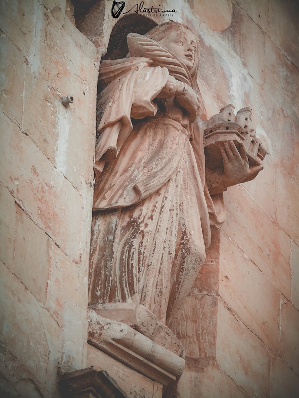 cosa vedere a Lecce statua Santa Irene